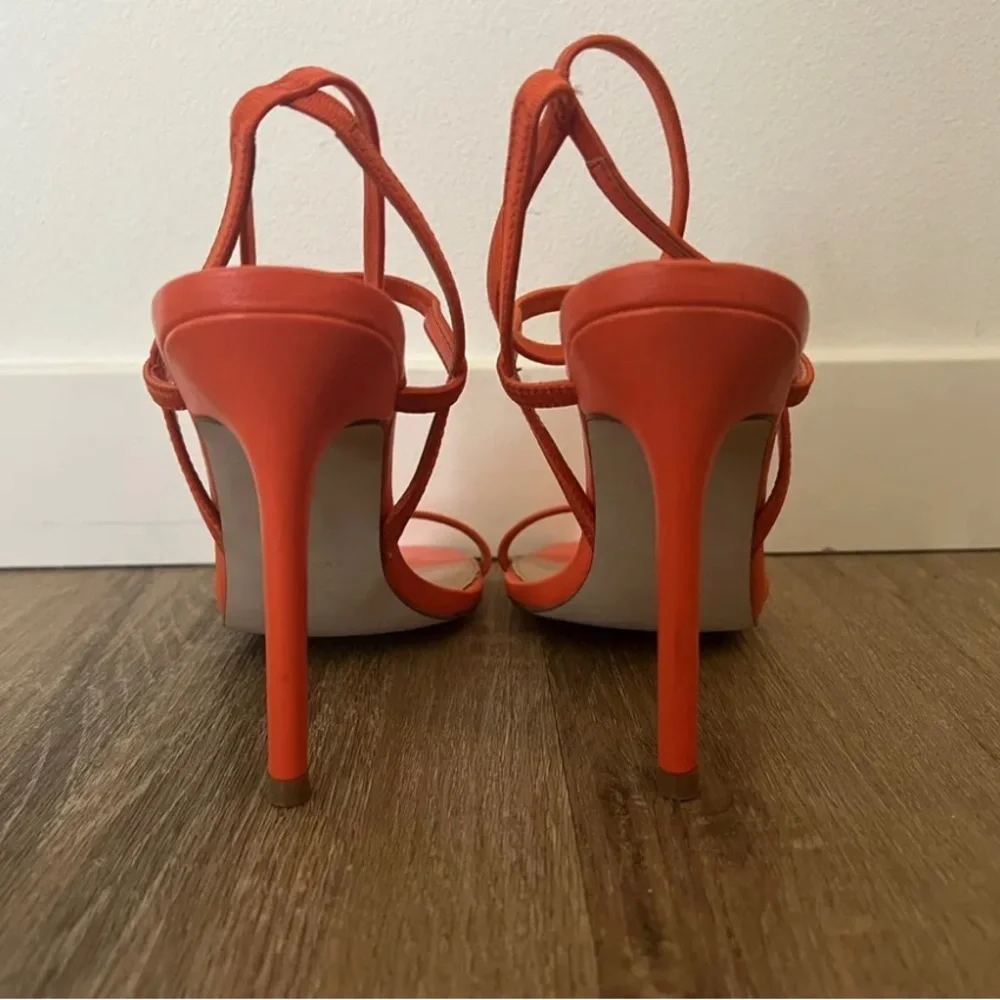 Steve Madden Gabrielle Stilleto Slingback Sandal, 9M, 4” heel, open toe. - Picture 5 of 6